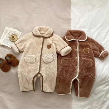 Бебешки гащеризон 2024 Зимни дрехи от едно парче на новото бебе момче Кадифени дрехи за катерене Сладка мечка Пижама на бебето